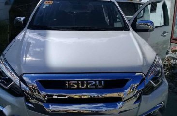 Isuzu MU-X 4x2 LS 3.0L Pearl White FOR SALE 