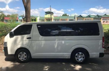 2017 Toyota Hiace Commuter 3.0L Manual White