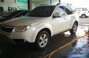 Subaru Forester 2.0x White SUV For Sale 