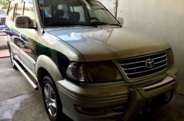 Toyota Revo Vx200 2004 nothing to fix  ​top condition