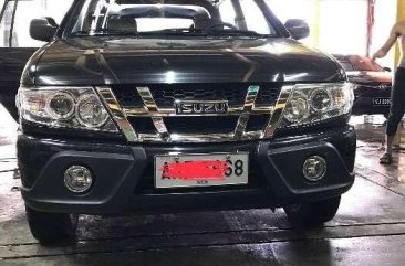 Isuzu 2014 Crosswind XT LE - Manual Transmission (FIRST OWNER)