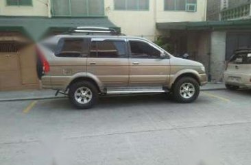 Isuzu Crosswind xuvi 2006 not sportivo innova adventure montero diesel