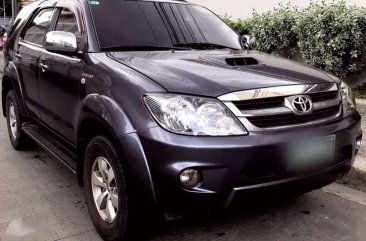 2009 series Toyota Fortuner 3 liter 4wd Bullet Proof Level 6 vs lc200