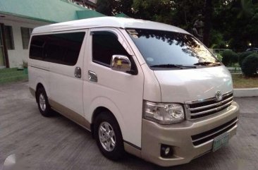 2013 Toyota Hiace super grandia 30 D4D not urvan