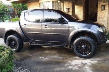 2012 Mitsubishi Strada 4x4 FOR SALE 