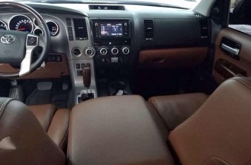 2014 Toyota Sequoia platinum 9k mileage