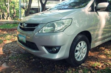 2012 TOYOTA Innova E variant powerwindows diesel