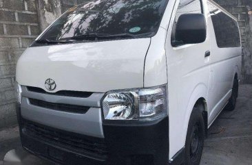 2017 Toyota Hiace 3.0 Commuter Manual White Van Edition Series