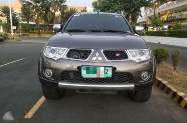 2013 Montero Sport GLS V ​Fully loaded
