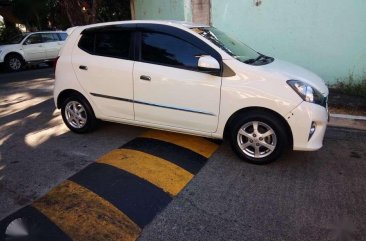 2017 Toyota Wigo g mt -Negotiable -Strong aircon