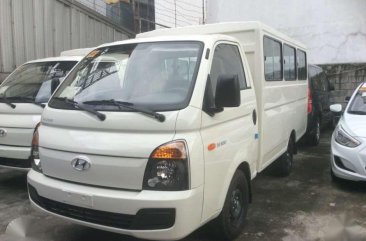 HYUNDAI  H100 Dual Aircon MT Self-employed