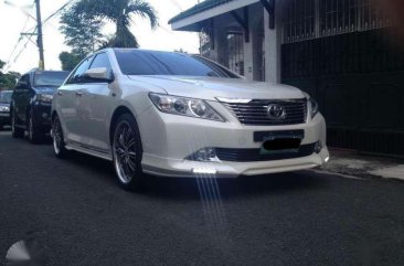 Toyota Camry 2.5V 2012 1st Owned/Clean Papers