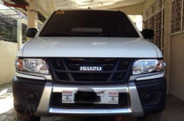 2017 Isuzu Crosswind XL FOR SALE 