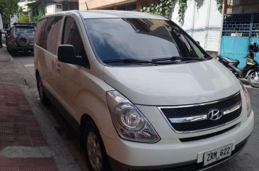 2009 Hyundai Grand starex vgt GOLD AT Local