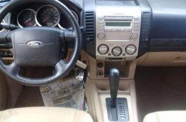 2010 Ford Everest 4x2  Complete title