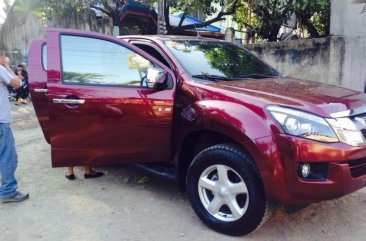 Not standard wheels,  Isuzu D-max 2015  