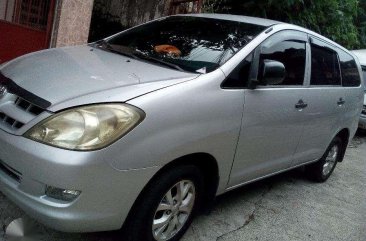 Toyota Innova 2006 for sale Strong diesel engine,