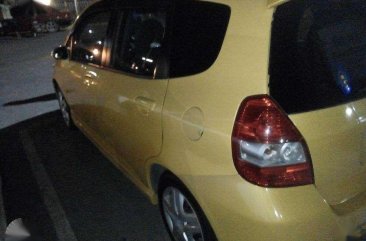 Honda FIT 2010 model with very cool aircon shine paint 172k only