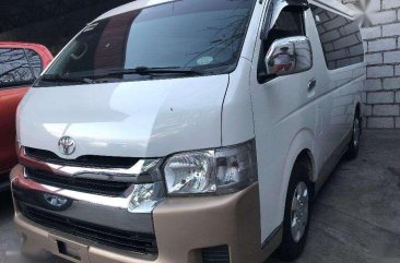 2014 Toyota Hiace 2.5 GL Grandia Automatic Pearl White Series