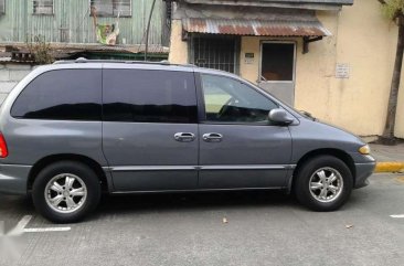Well-maintained Dodge Caravan for sale