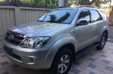 Well maintained Toyota Fortuner 2006