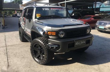 2016 Toyota Fj cruiser 40L gas 4x4 automatic jeep rubicon prado