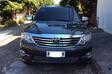 Toyota Fortuner V 4x2 2014 model automatic