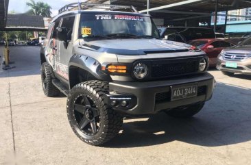 Toyota Fj cruiser automatic 2016 ( jeep rubicon honda crv )