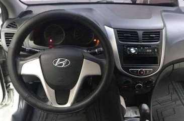 Hyundai Accent CVVT 1.4 AT 2012