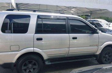 Almost NEW 2016 Isuzu Crosswind Sportivo DSL AT adventure innova rush