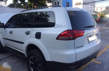 2015 GLS V Montero sports not Fortuner for sale