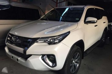 2017 TOYOTA Fortuner 24 G 4x2 Automatic PearlWhite