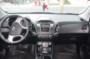 Hyundai Tucson Gasoline Automatic 2010 Dumaguete FOR SALE