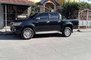 Toyota Hilux MT model 2012 FOR SALE