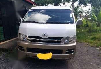 Toyota HiAce Grandia GL Two Tone 2010 FOR SALE