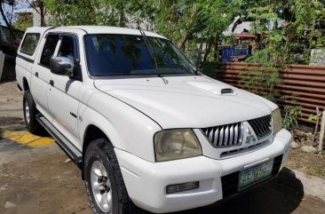 LIKE NEW 4x4 Mitsubishi Strada FOR SALE