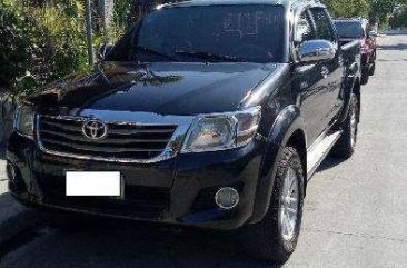 Toyota Hilux MT model 2012 FOR SALE