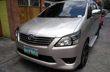 2012 TOYOTA Innova E FOR SALE 