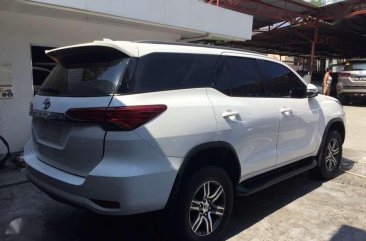 2017 TOYOTA Fortuner 4x2G 2x4 Automatic Pearlwhite