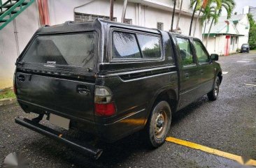 Isuzu Fuego 2004 Gray Pickup For Sale 