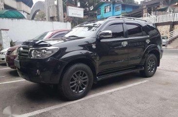 2011 Toyota Fortuner G Diesel AT Black For Sale 