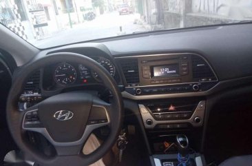 2016 Hyundai Elantra Matic Grab PA Assume Balance para sa mga hirap sa Approval