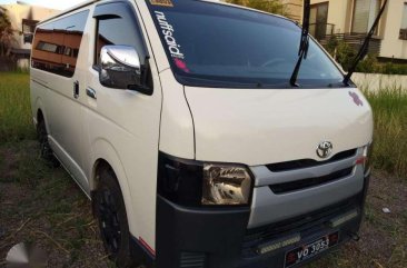 2017 Toyota Hiace commuter diesel manual WHITE