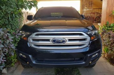 Ford Everest 2016 2.2 Ambiente AT Gray For Sale 