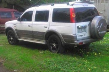 Ford Everest 4x4 Manual trans Diesel 2004 model FOR SALE