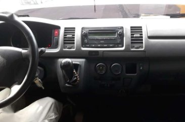 2012 Toyota Hiace Commuter FOR SALE