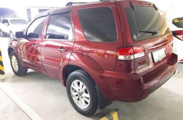 Ford Escape 2011 XLT (top of the line) FOR SALE