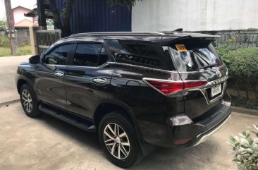 2016 model Toyota Fortuner V 4x2 automatic dieseL FOR SALE