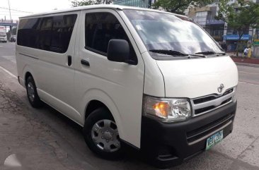 2012 Toyota Hiace Commuter FOR SALE