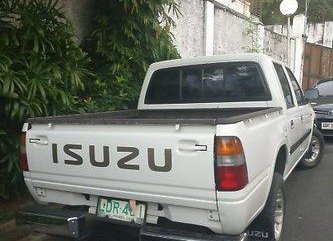 Isuzu Fuego 2000 MT for sale